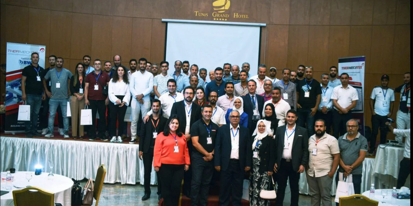 Photo de groupe des participants au séminaire sur la vapeur et l’efficacité thermique